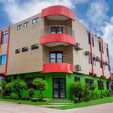 Hospedaje Las Amazonas Iquitos Exteriör bild